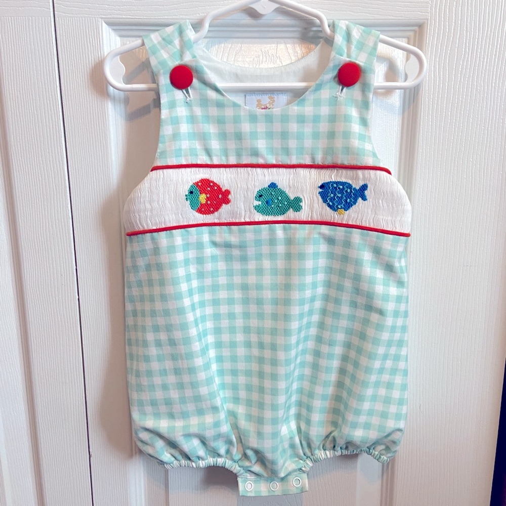 Size 24 months busy bee smock bubble.